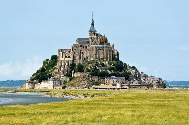 Tagesausflug zum Mont-Saint-Michel in der Kleingruppe mit Cidre-Verkostung